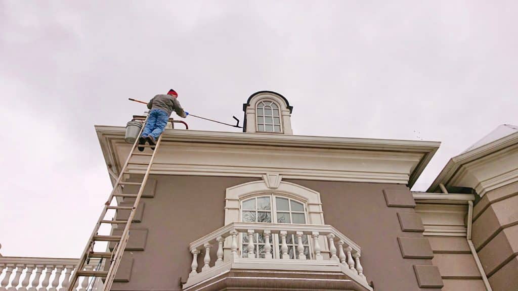Best Gutter Cleaning Clarence Gutter Cleaners Near Me